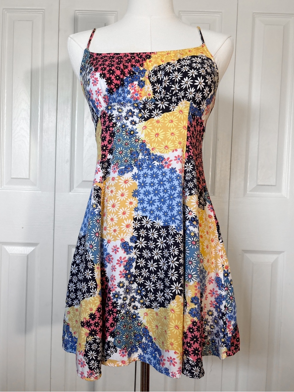 Forever 21 Floral Patchwork Mini Dress Size Small Multicolor